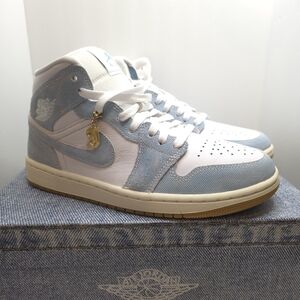 Womans Air Jordan 1 Mid Se 8.5W White/worn Blue-sail HQ2005100